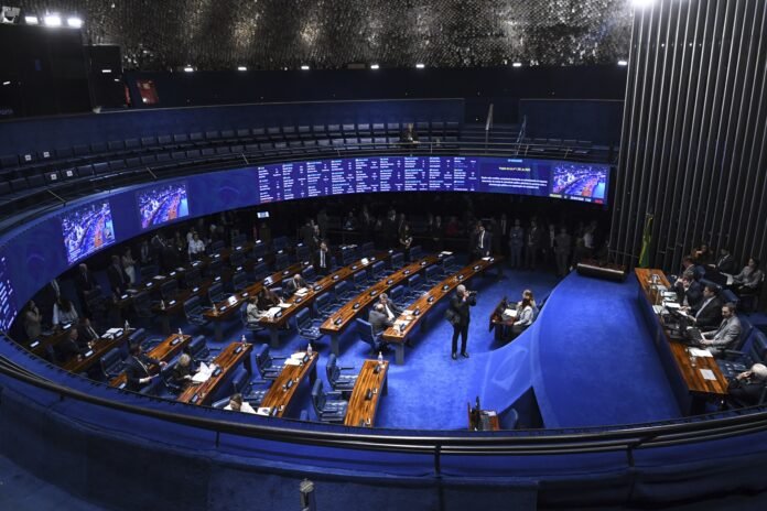 114366348-plenario-do-senado-federal-durante-sessao-deliberativa-ordinaria-ordem-do-dia-na-pauta.jpg