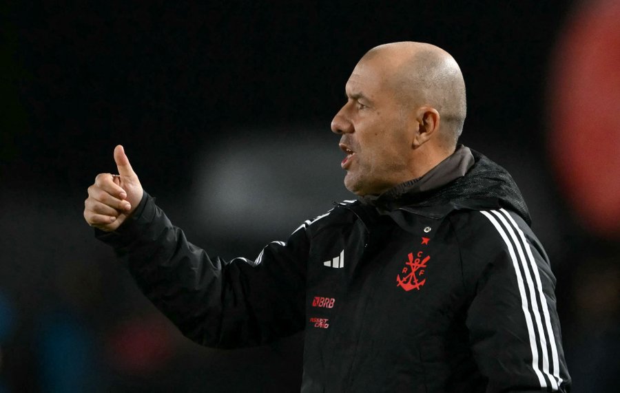 116599506-flamengos-portuguese-head-coach-leonardo-jardim-gestures-during-the-copa-libertadores-sem.jpg