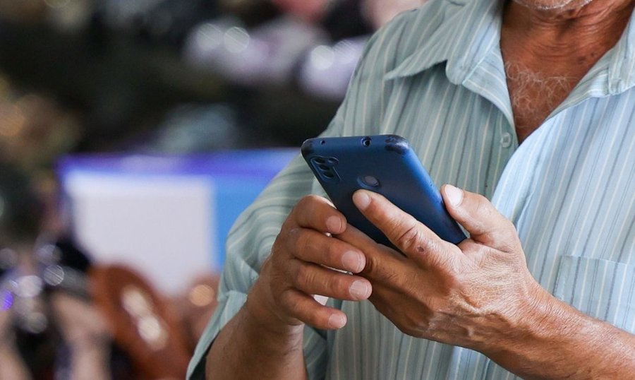 celular.jpg